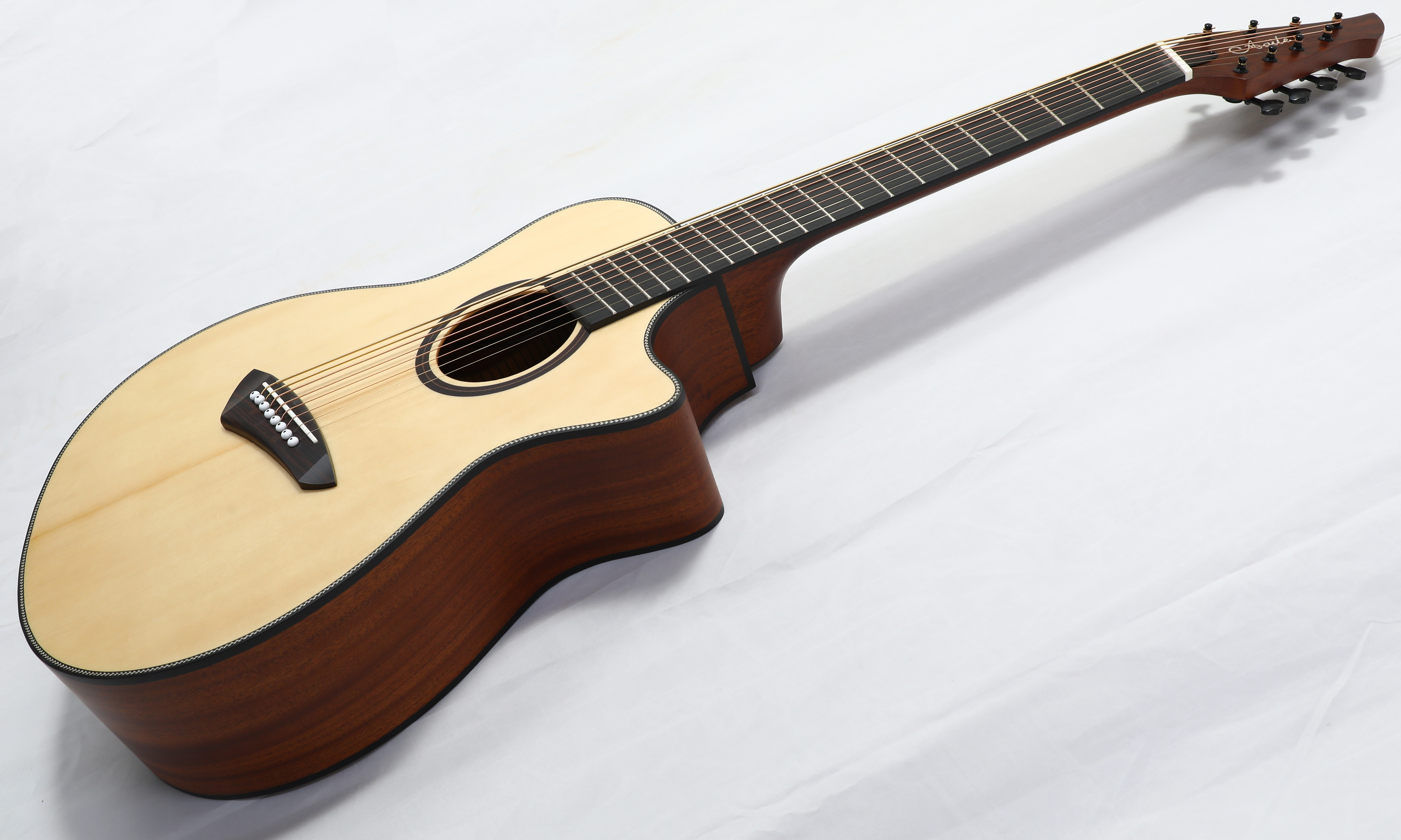 Agile Renaissance 82527 RL NA EQ 8 String Acoustic Multiscale