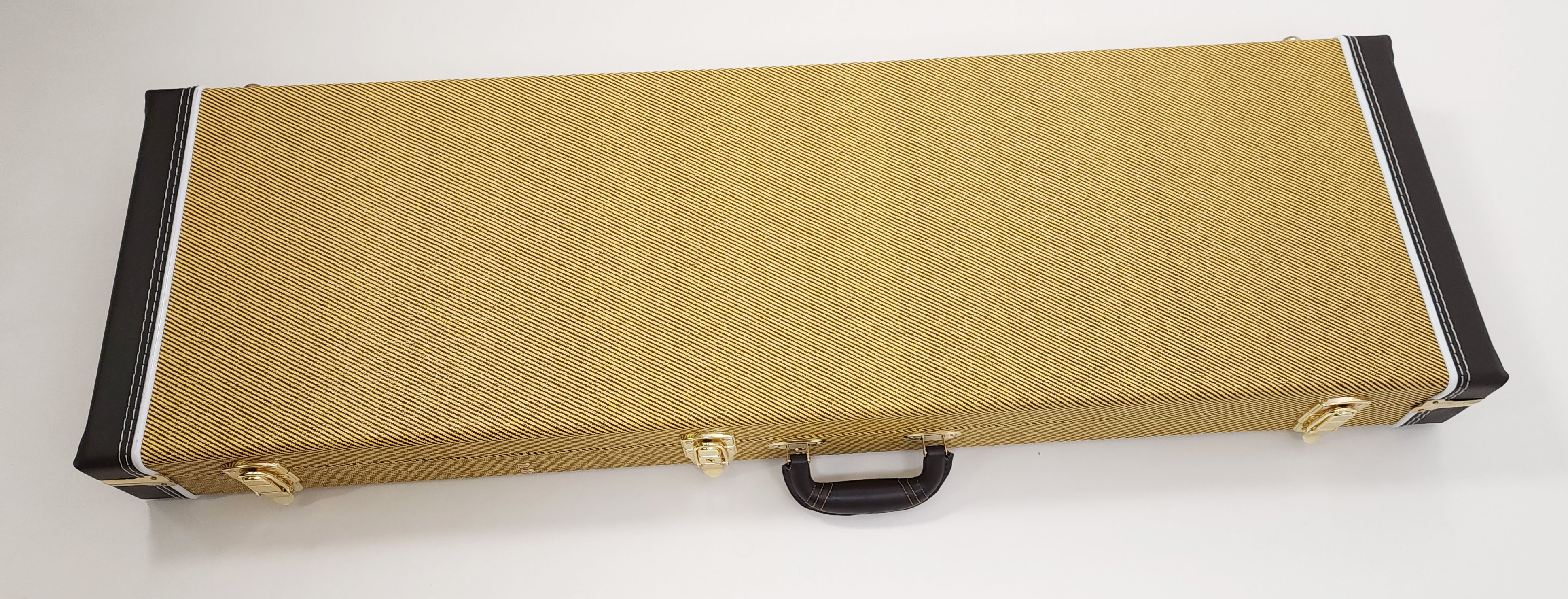 Sprite Douglas BGC-250 3/4 Tweed / Gold Short Scale Bass