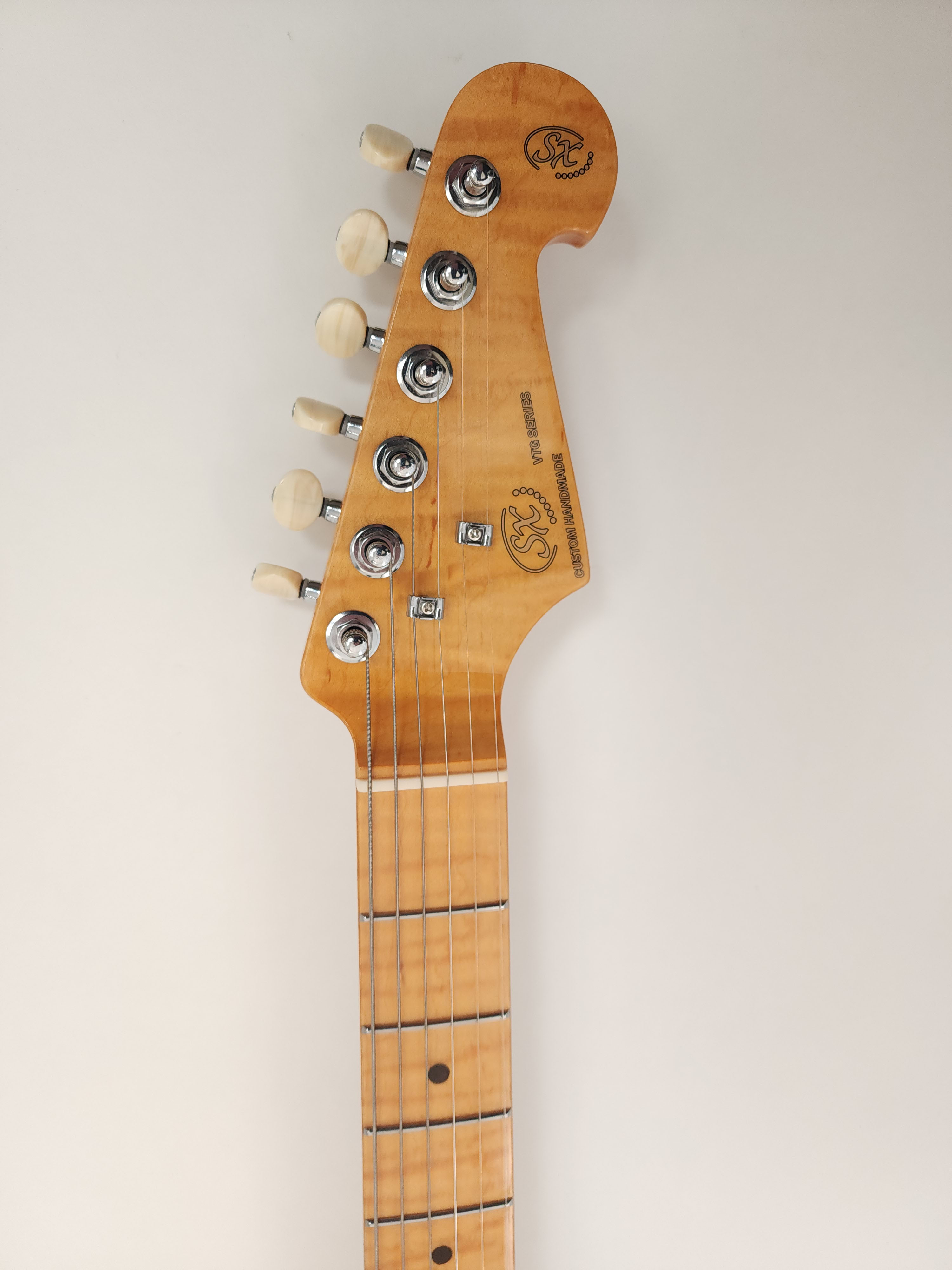 SX STL LTD 4 SF B Stock