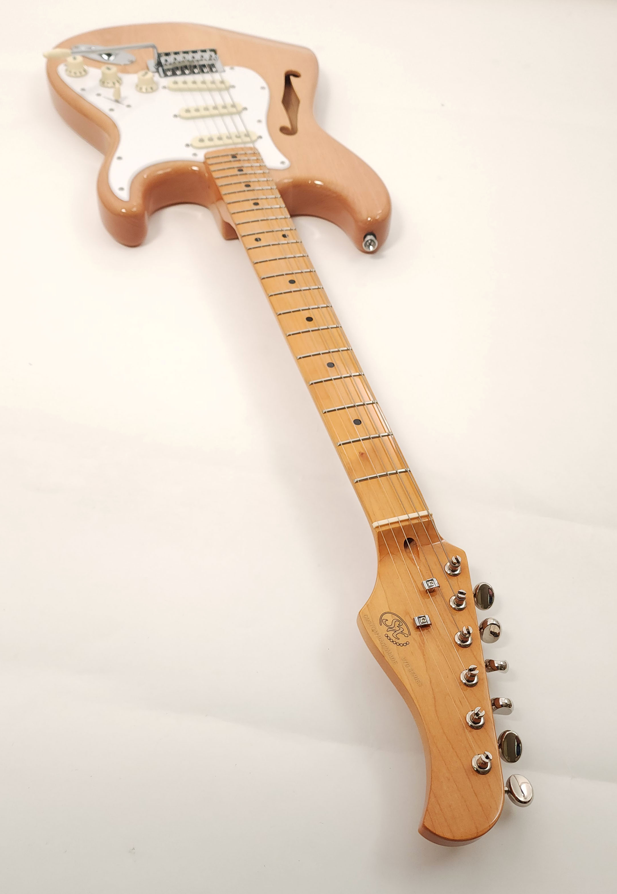 SX HAWK MN ASH H NA Semi Hollow Body Guitar SX HAWK MN ASH H NA Semi Hollow Body Guitar