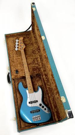 Douglas BGC-400 Blue Tweed Bass Case