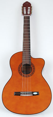 Valencia CG 190C Classical at RondoMusic