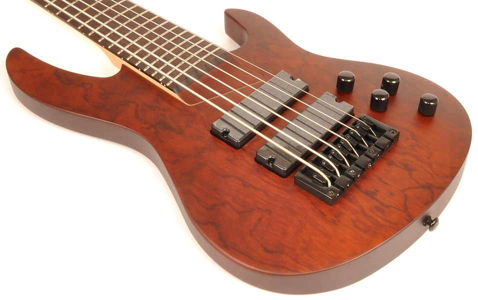 Short scale bass discount guitar for sale